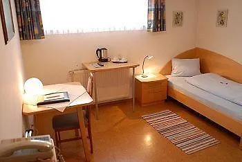 Konukevi Baernthaler Garni